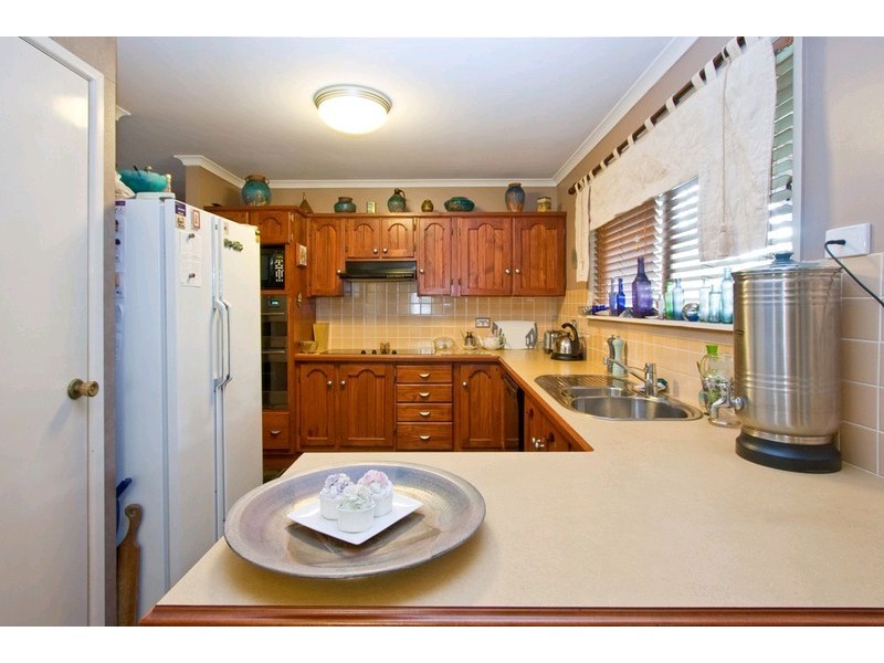 2 Loganview Road, Logan Reserve QLD 4133
