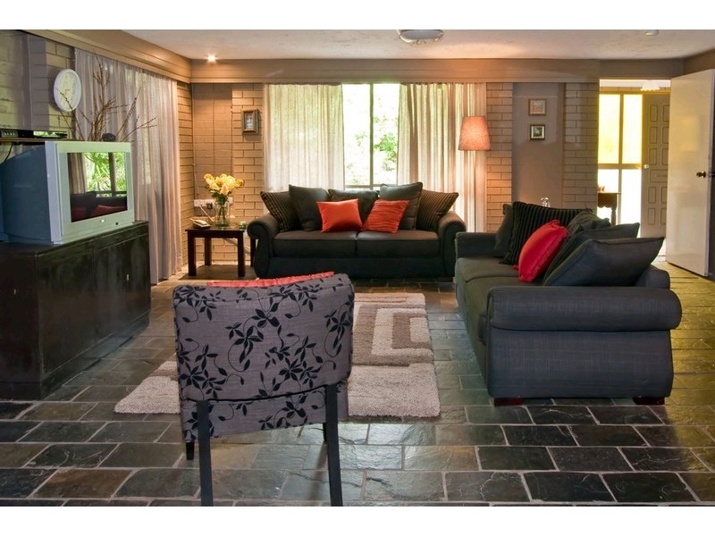 2 Loganview Road, Logan Reserve QLD 4133