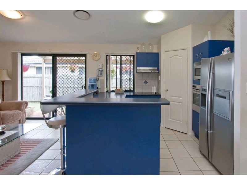 8 Links Avenue, Meadowbrook QLD 4131