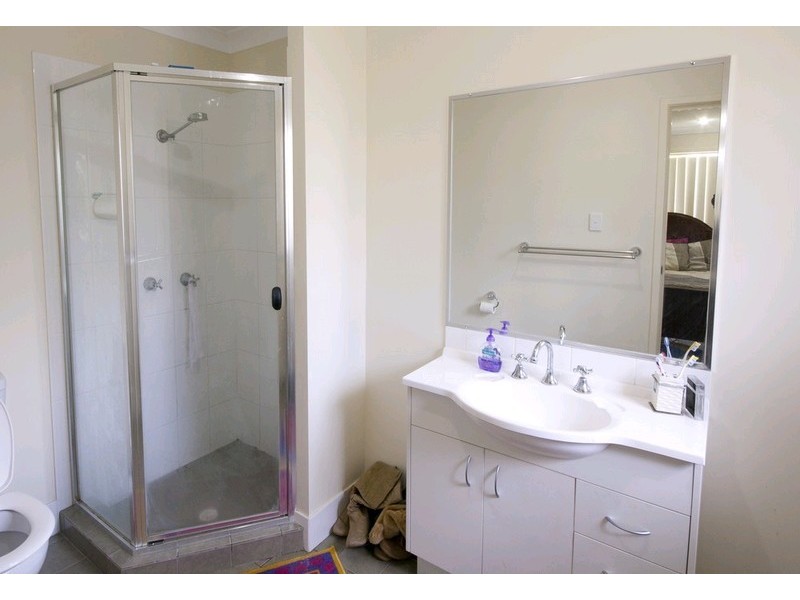 42 Griffen Place, Crestmead QLD 4132