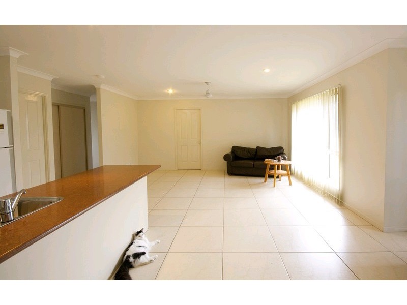 9 Tewantin Way, Waterford QLD 4133