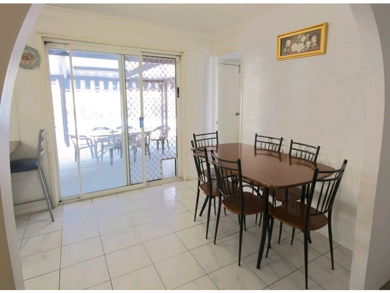 1 Lochore Court, Crestmead QLD 4132