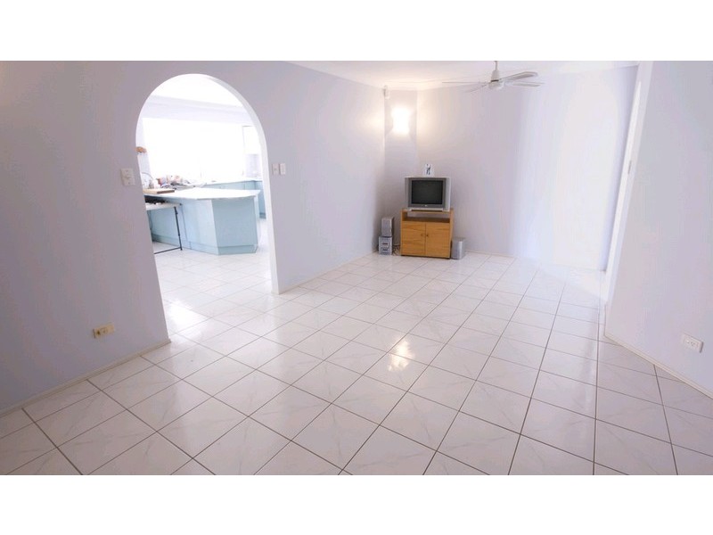 38 Moore Street, Loganlea QLD 4131