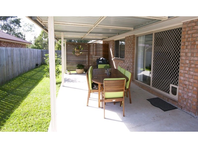 15 Billabong Drive, Crestmead QLD 4132