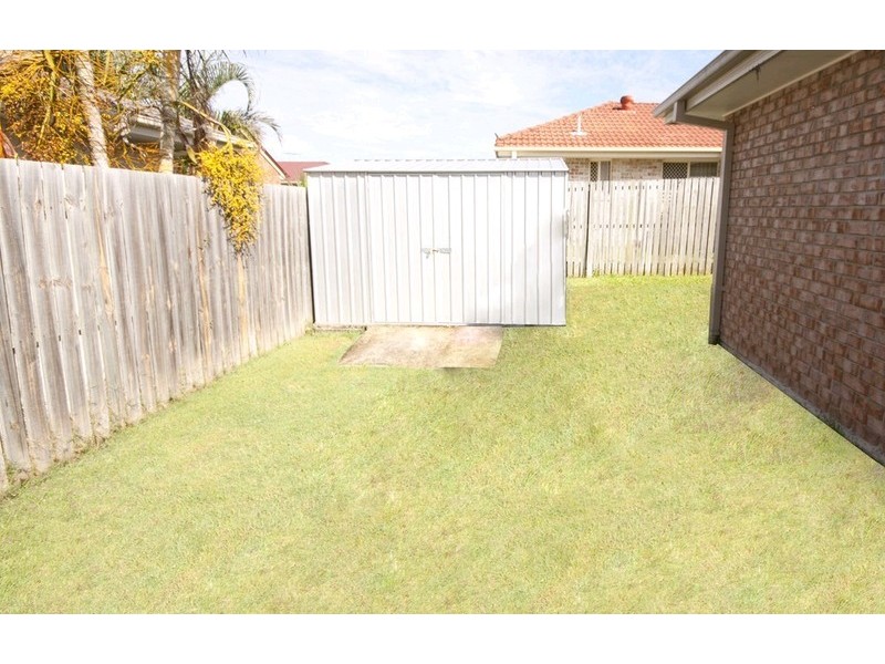 15 Billabong Drive, Crestmead QLD 4132