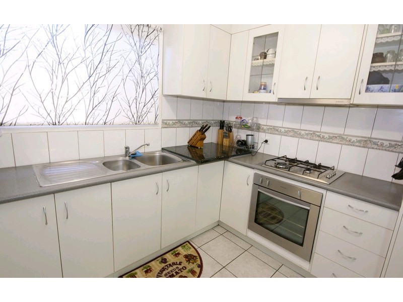 95 Waratah Drive, Crestmead QLD 4132