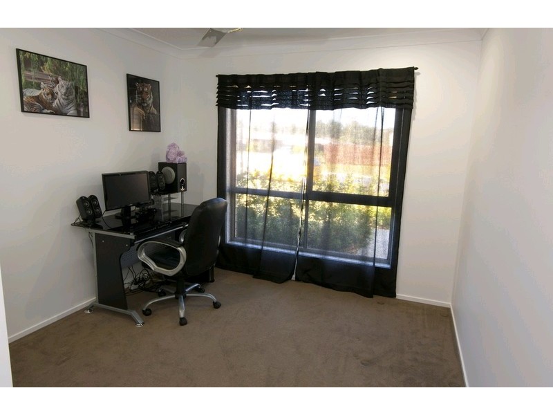 12 Flametree Crest, Berrinba QLD 4117