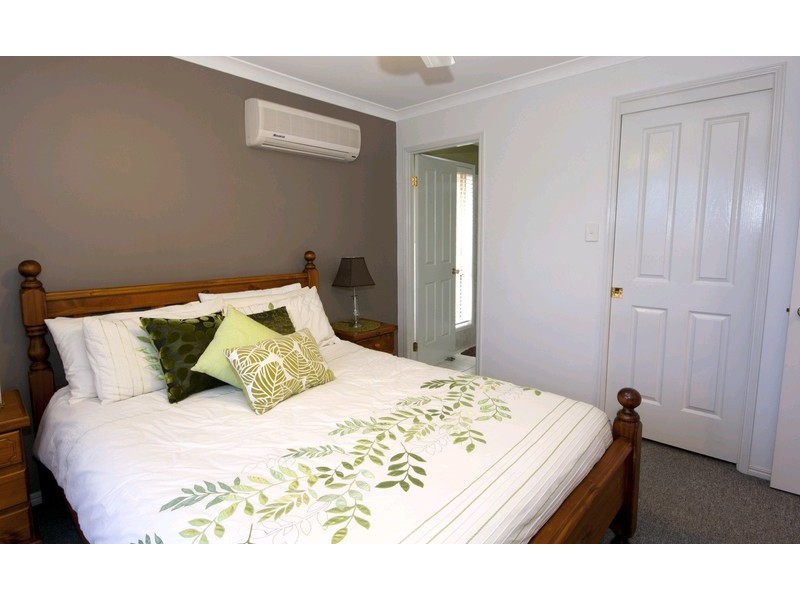 8 Chancellor Circuit, Meadowbrook QLD 4131