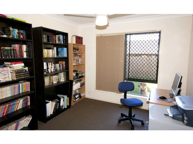5 Lorikeet Way, Crestmead QLD 4132