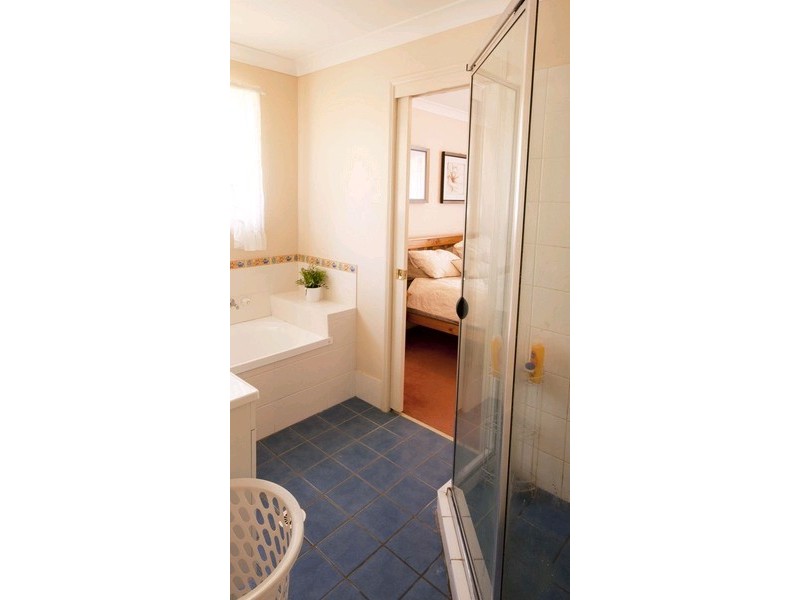 19 Rachel Drive, Crestmead QLD 4132