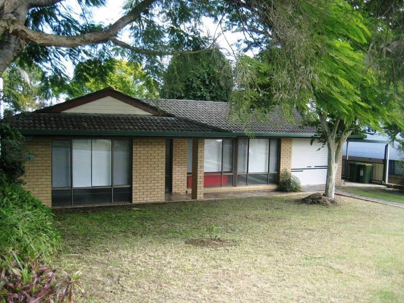 12 Hinchinbrook Court, Bethania QLD 4205