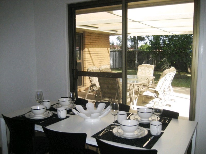 12 Hinchinbrook Court, Bethania QLD 4205