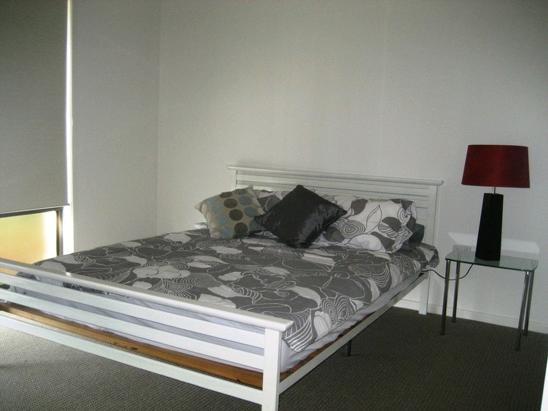 12 Hinchinbrook Court, Bethania QLD 4205