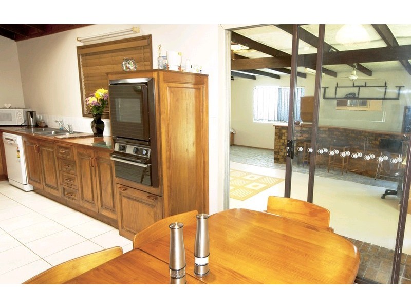 201 Loganlea Road, Loganlea QLD 4131