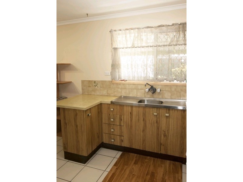 8 Crinum Street, Crestmead QLD 4132