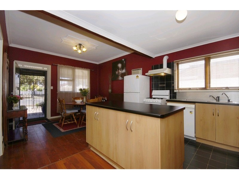 121 Wills Street, Largs Bay SA 5016