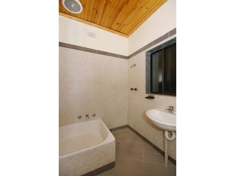 19 Cromwell Road, Kilburn SA 5084