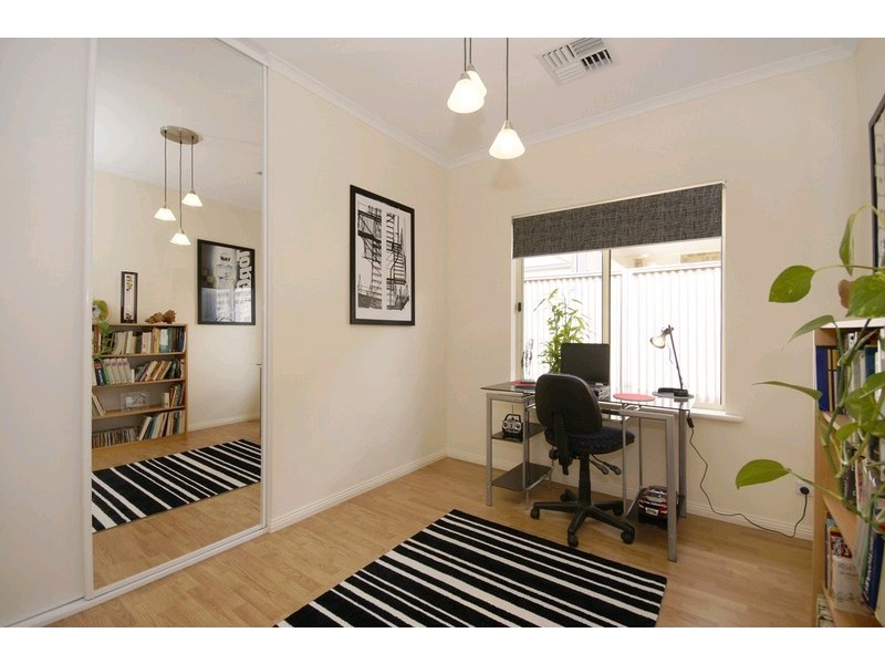 69 Dudley Street, Mansfield Park SA 5012