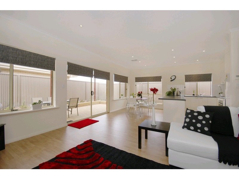 69 Dudley Street, Mansfield Park SA 5012