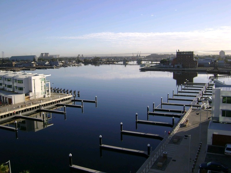 602/1-2 Tarni Court, New Port SA 5015