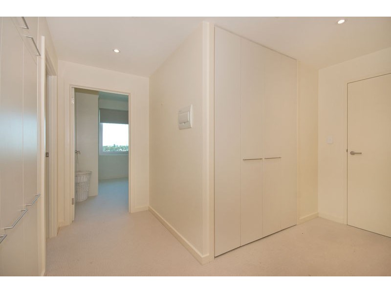 602/1-2 Tarni Court, New Port SA 5015