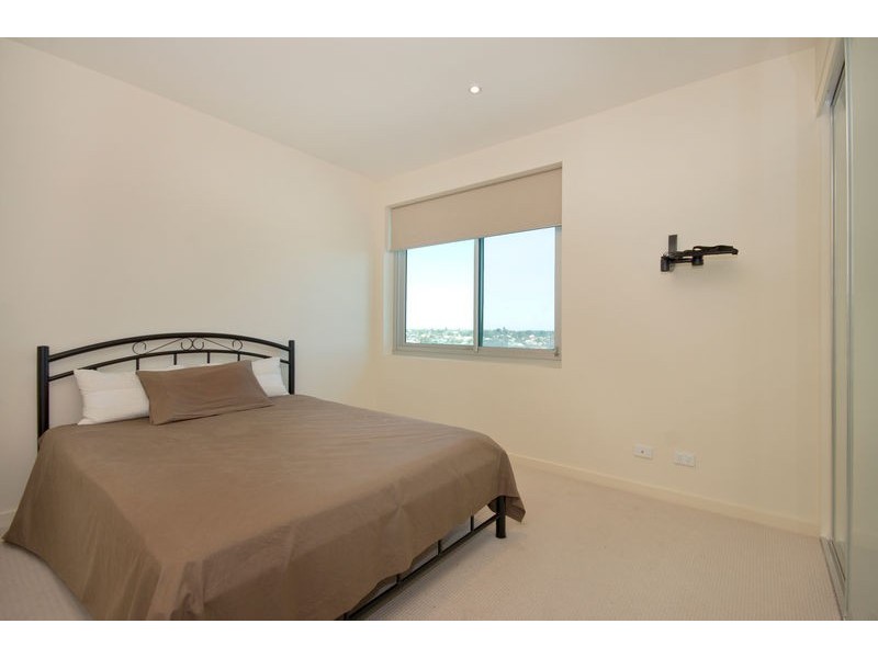 602/1-2 Tarni Court, New Port SA 5015