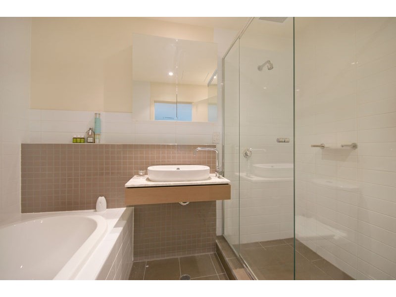 602/1-2 Tarni Court, New Port SA 5015