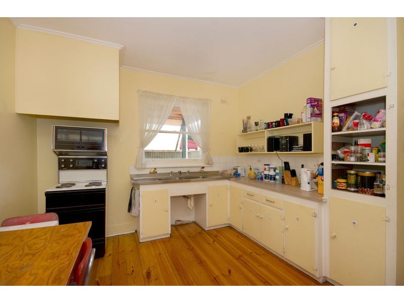 8 Leane Avenue, Glenelg North SA 5045