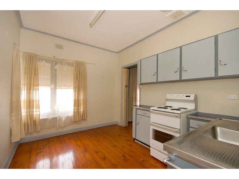 8 Leane Avenue, Glenelg North SA 5045