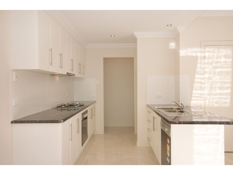 71 MacMillan Avenue, Mawson Lakes SA 5095