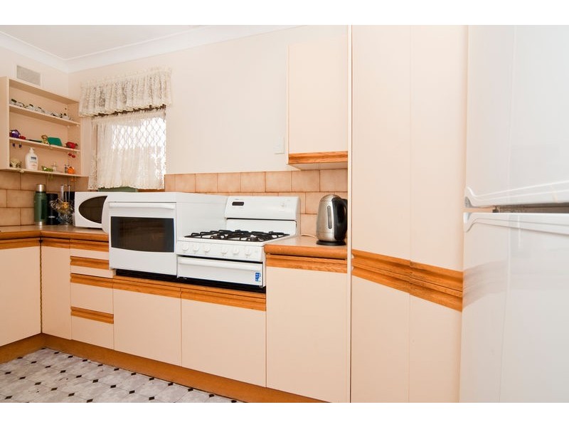 8 Weebo Street, Gilles Plains SA 5086