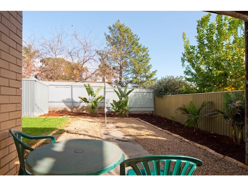 8 Weebo Street, Gilles Plains SA 5086