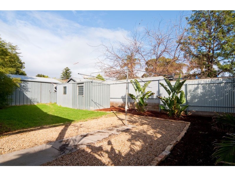 8 Weebo Street, Gilles Plains SA 5086