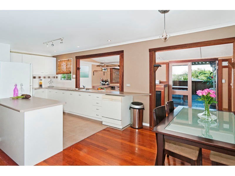 100 Wemvern Street, Upper Mount Gravatt QLD 4122