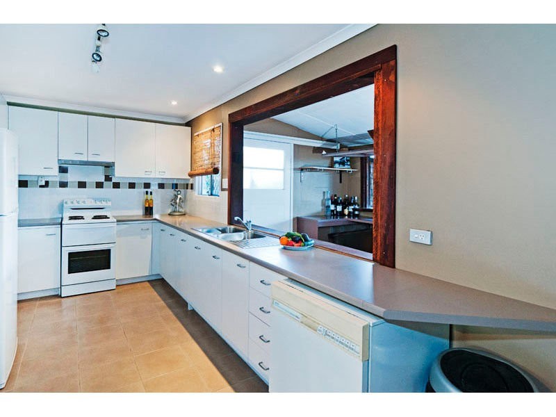 100 Wemvern Street, Upper Mount Gravatt QLD 4122