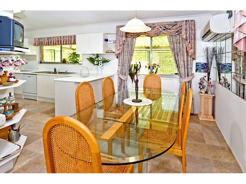 10 Hilary Street, Wishart QLD 4122