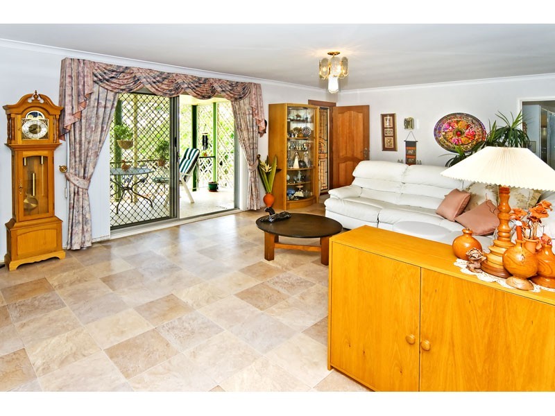 10 Hilary Street, Wishart QLD 4122