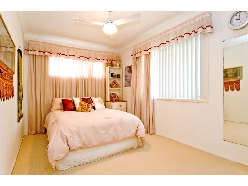 10 Hilary Street, Wishart QLD 4122