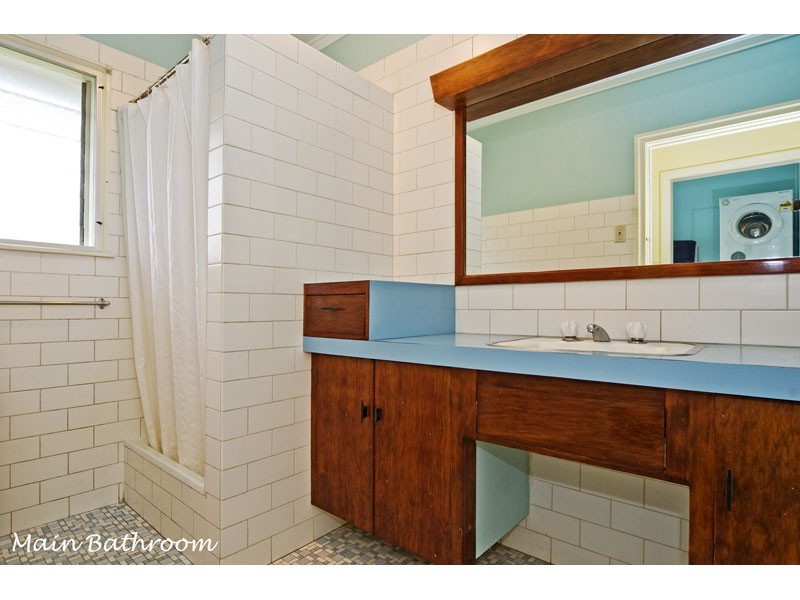 74 Hoff Street, Mount Gravatt East QLD 4122