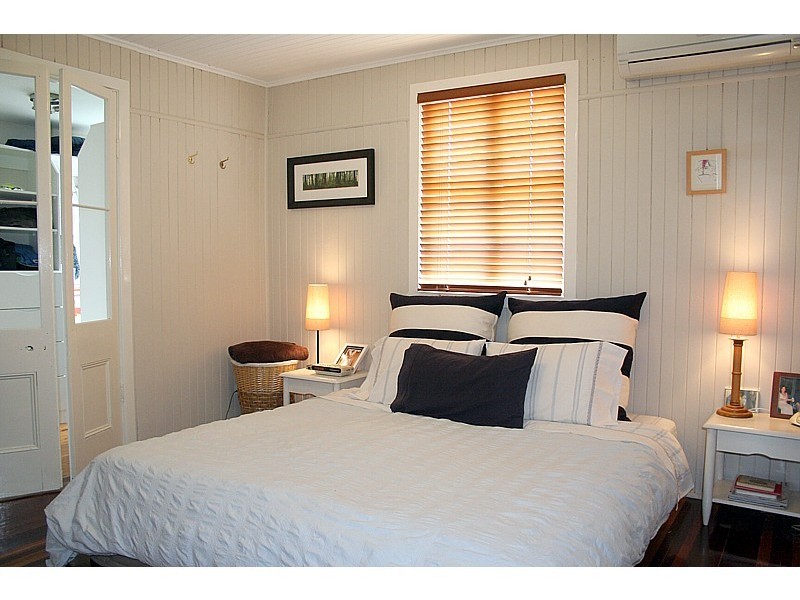 17A Durimbil Street, Camp Hill QLD 4152