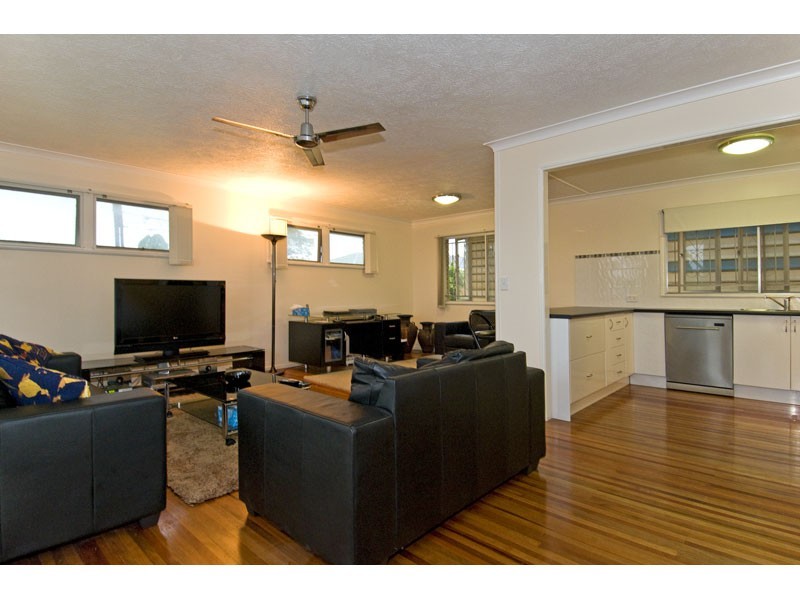 11 Morella Street, Wishart QLD 4122