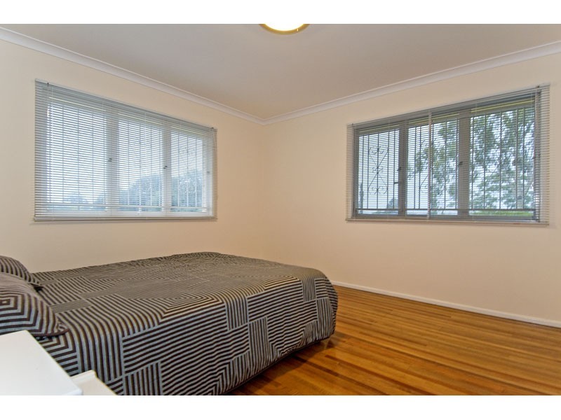 11 Morella Street, Wishart QLD 4122