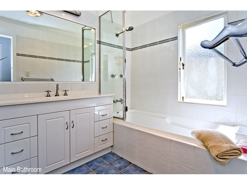 15 Ballarat Street, Mount Gravatt East QLD 4122