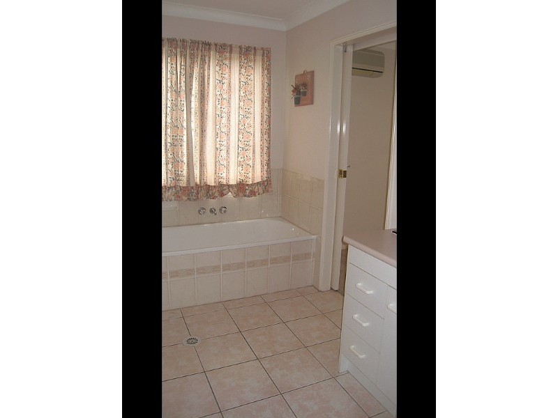 12 Hill Road, Runcorn QLD 4113