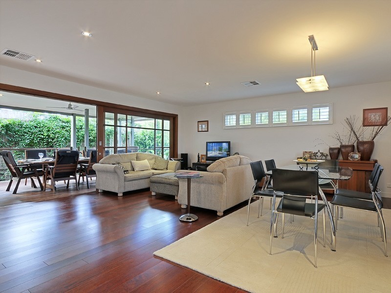 58 Dunrod Street, Holland Park West QLD 4121