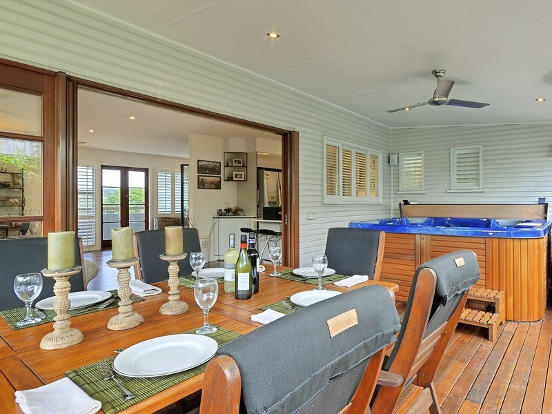 58 Dunrod Street, Holland Park West QLD 4121