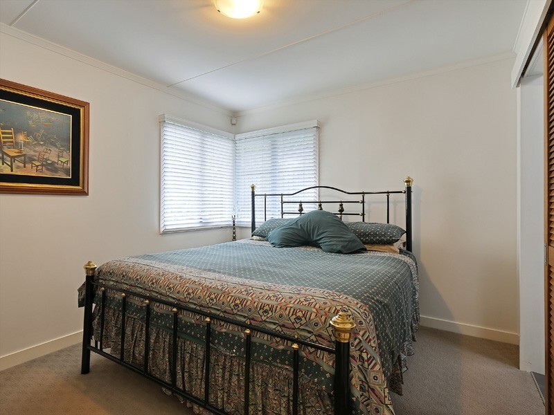 58 Dunrod Street, Holland Park West QLD 4121
