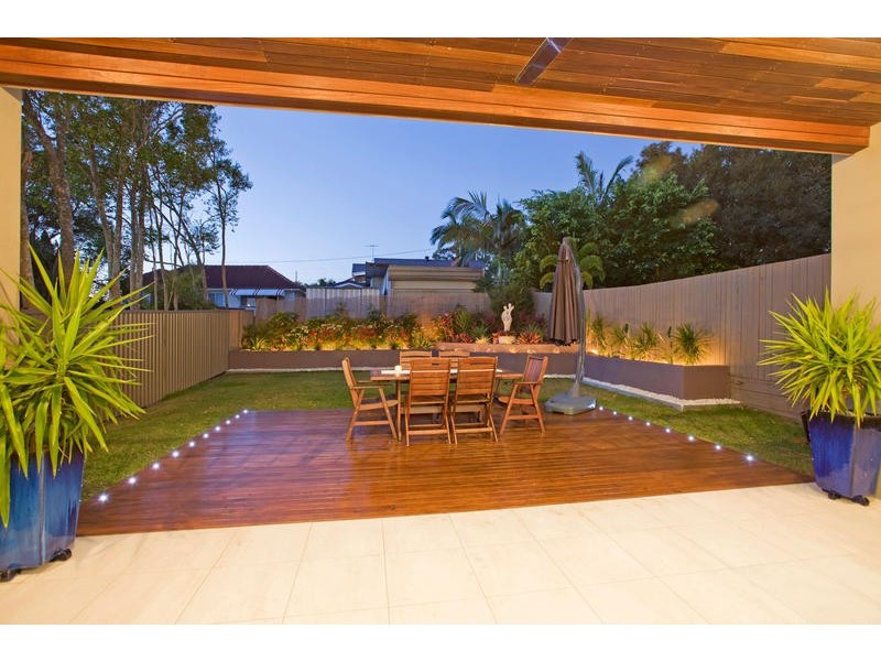 84 Stanley Road, Camp Hill QLD 4152