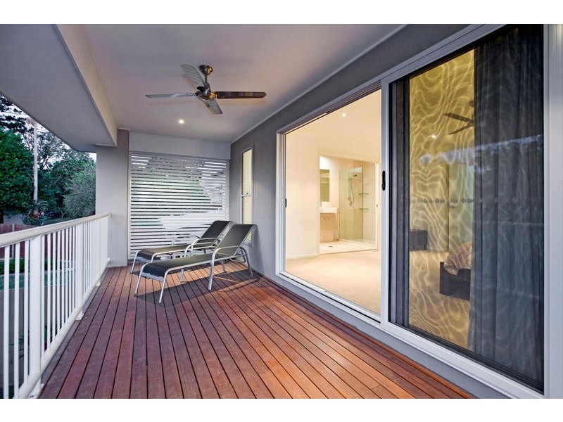 84 Stanley Road, Camp Hill QLD 4152