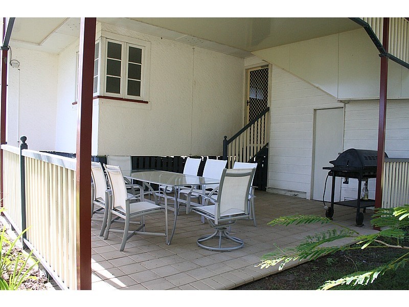 59 Canning Street, Holland Park QLD 4121